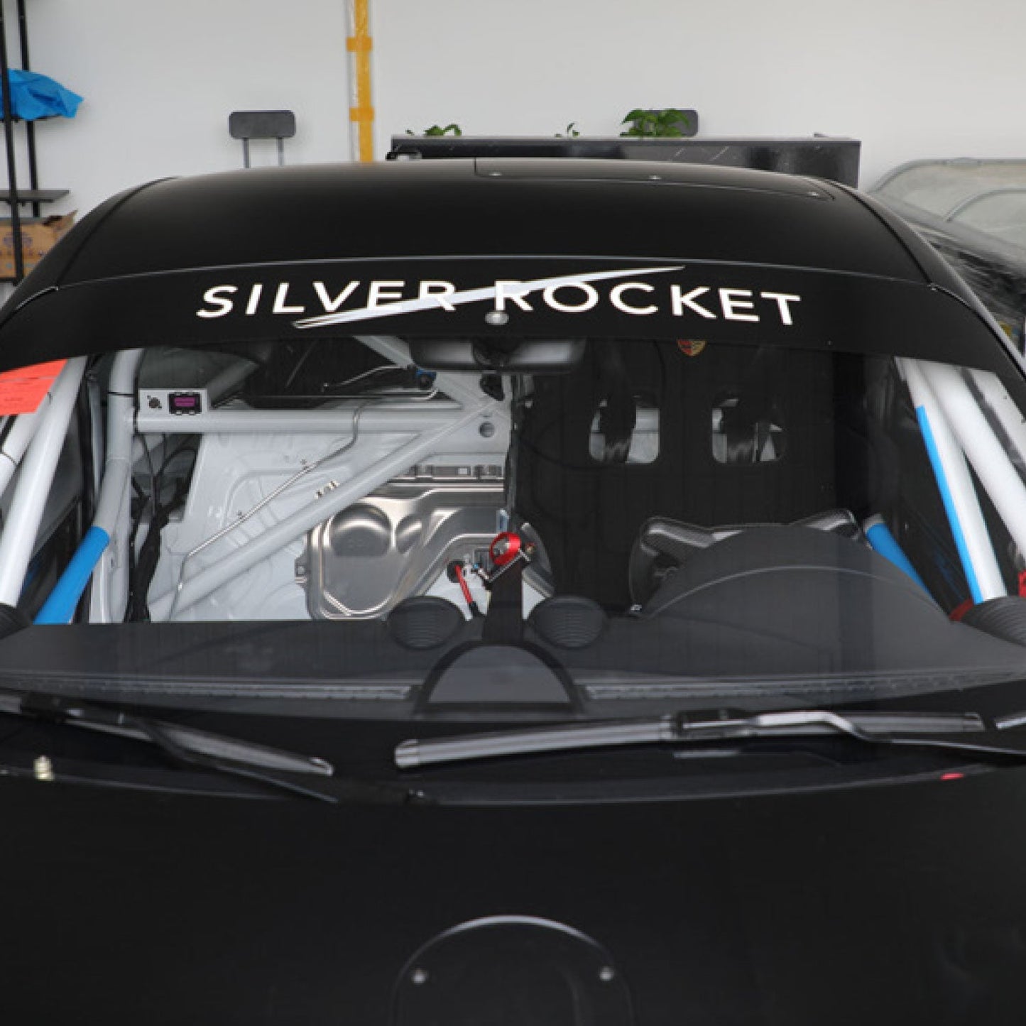 LIGHTWEIGHT POLYCARBONATE WINDSCREEN