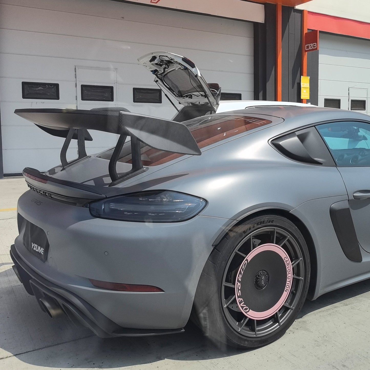 SR DRY CARBON FIBER R-HR AERODISC (for Magnesium Rims) [PORSCHE 718 GT4 RS]