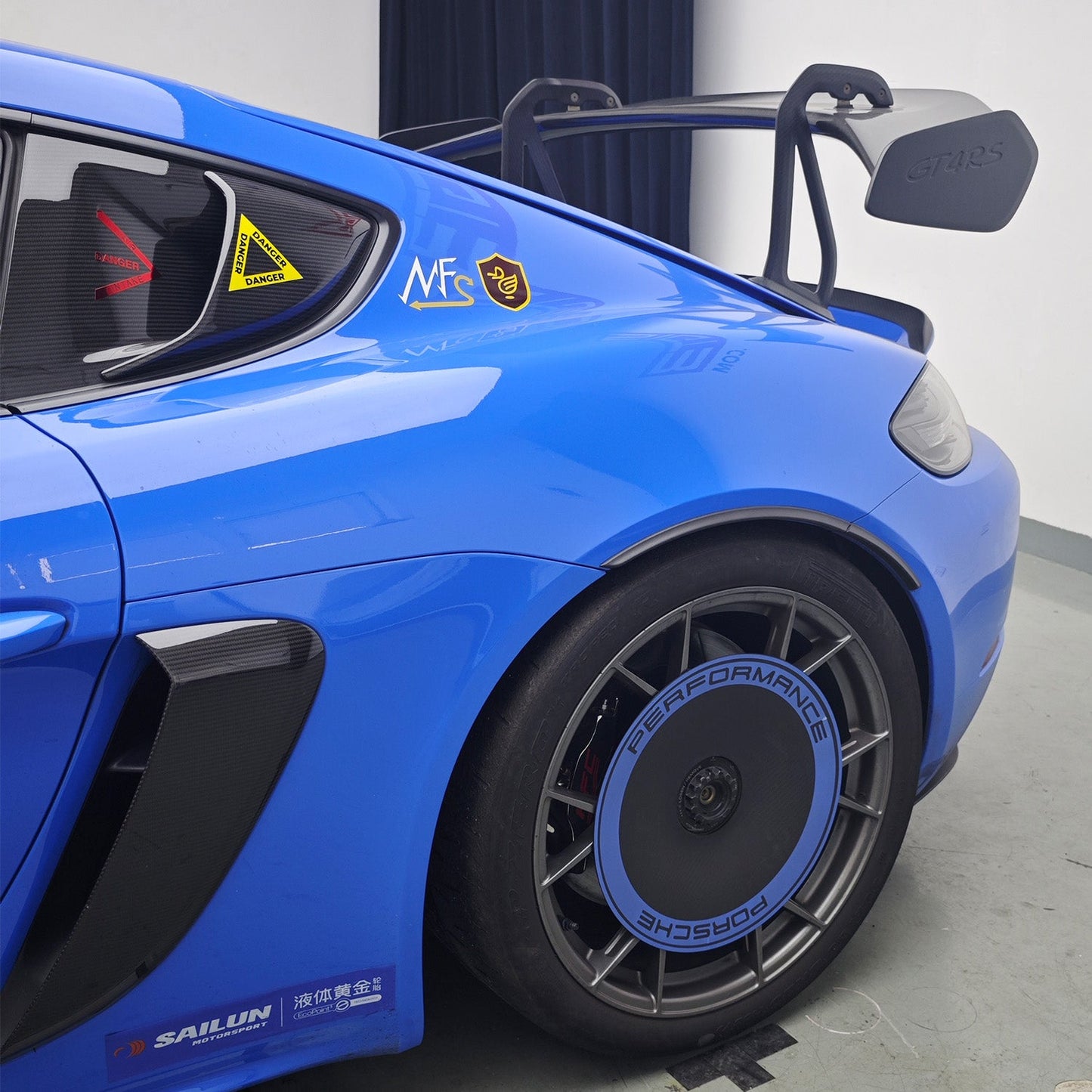 SR DRY CARBON FIBER R-HR AERODISC (for Magnesium Rims) [PORSCHE 718 GT4 RS]